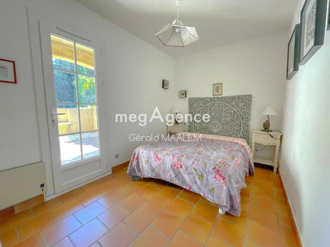 Appartement 2 pièces avec parking privatif, résidence piscine à Cavalaire-sur-Mer - Photo 4