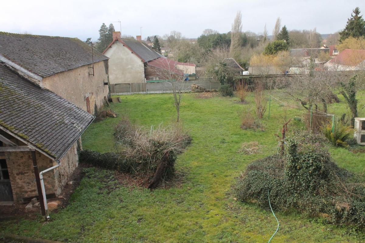 Maison 165 M² + 250M² de dépendances - Photo 3