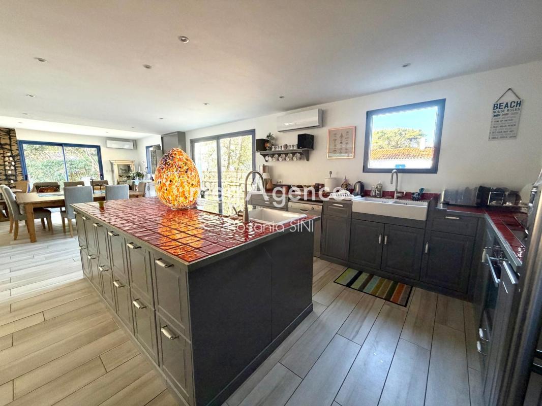 Maison 223 m² – 4 suites parentales – Plage à pied - Photo 4