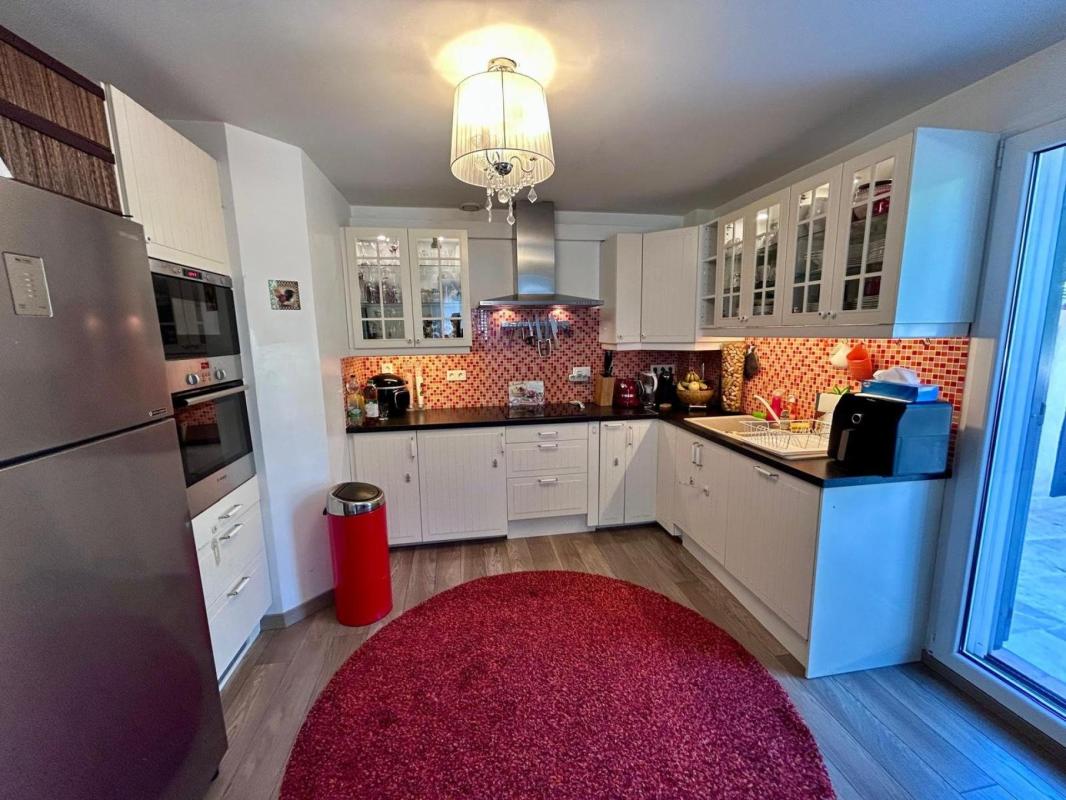À VENDRE – Maison T5 de 110m² avec vue dégagée à Cogolin - Photo 3