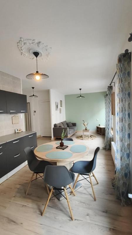 T2 MEUBLÉ – PRÊT À VIVRE – CENTRE ST-ÉTIENNE - Photo 3