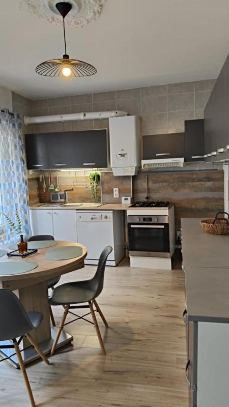 T2 MEUBLÉ – PRÊT À VIVRE – CENTRE ST-ÉTIENNE - Photo 4
