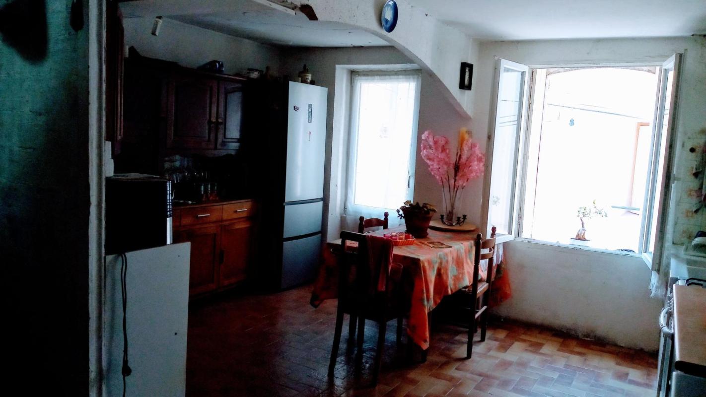 beaucoup de commodités pour cette maison en partie rénovée. 45m: plages et Perpignan - Photo 3