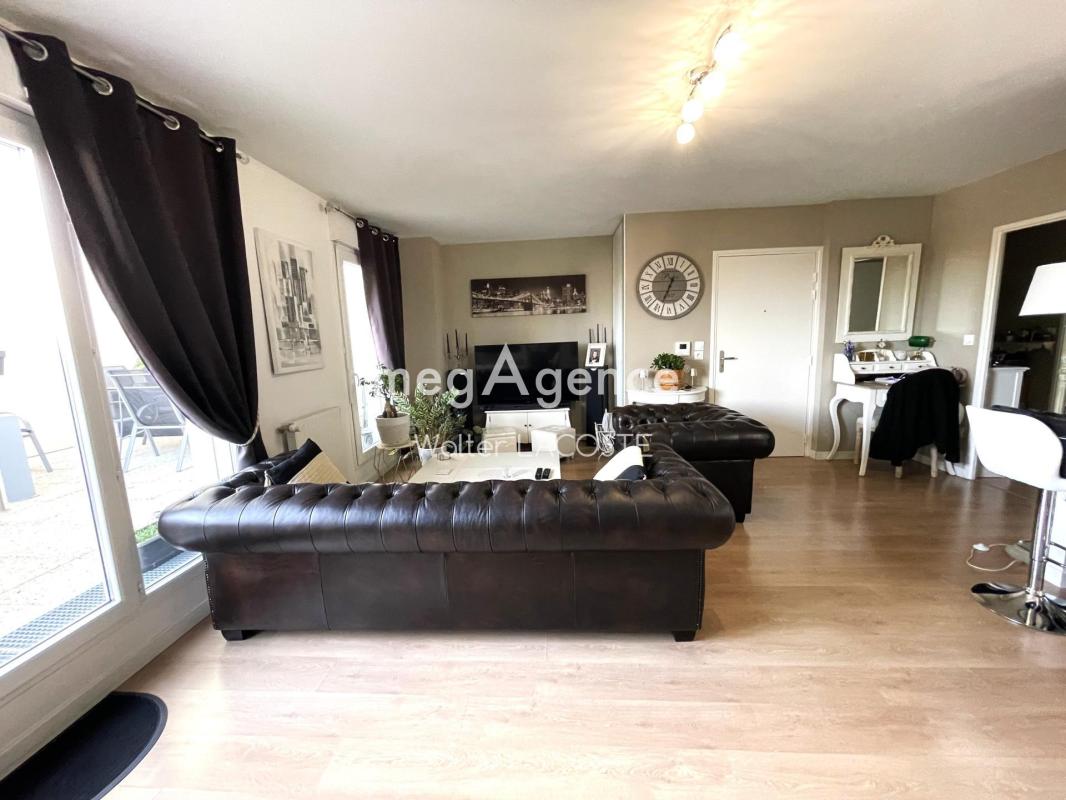 ELANCOURT APPARTEMENT T4 D'ENVIRON 80 M2, 2 PLACES DE PARKING, 1 CAVE - Photo 2