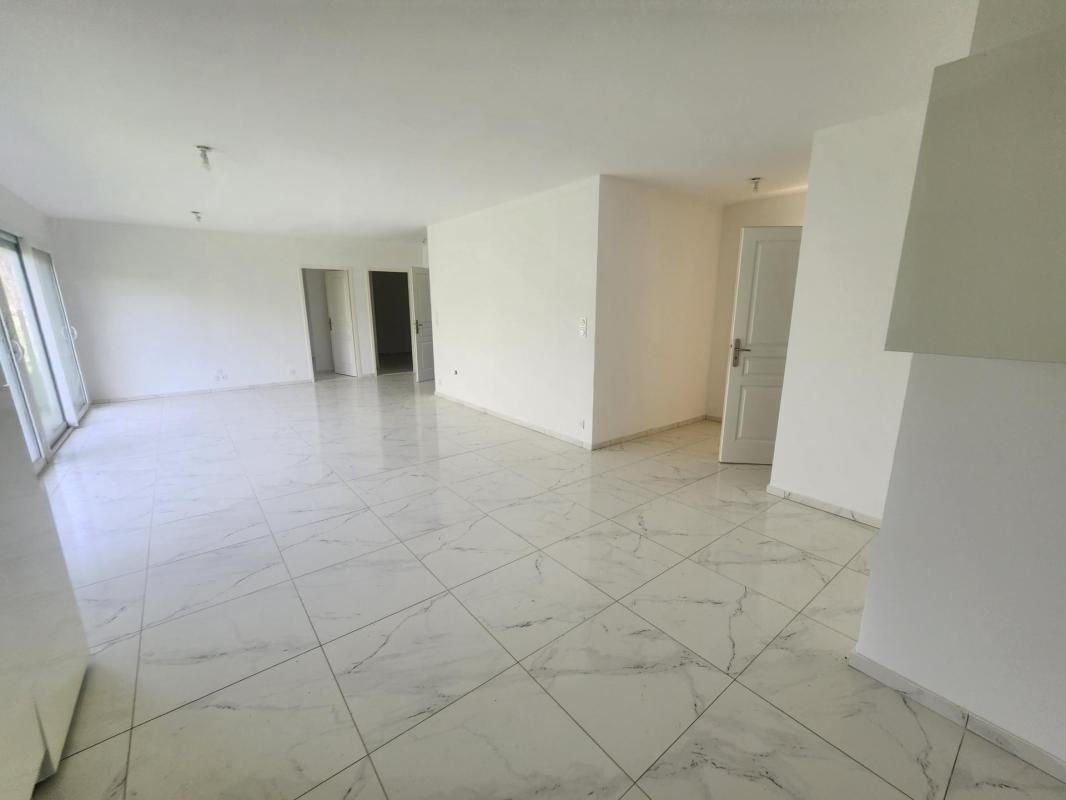 Maison neuve de 90 m² à Gauriaguet (33240) – - Photo 2