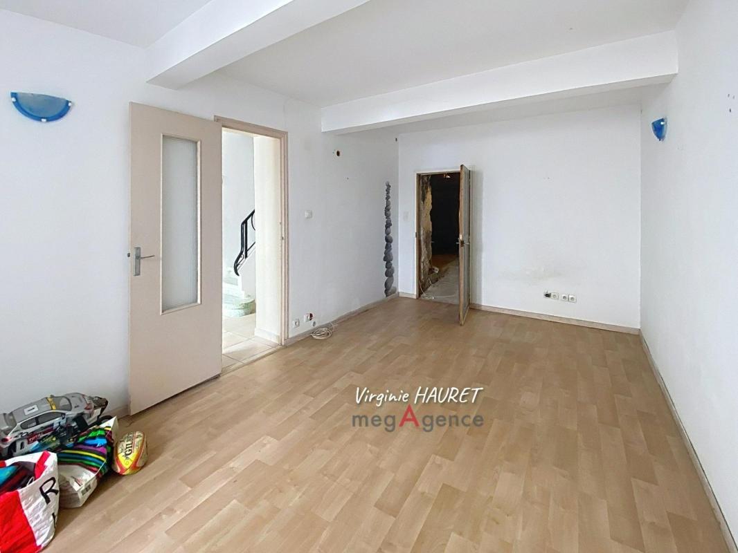 MAISON DE VILLAGE A RENOVER - 80m² - 2 CHAMBRES - CAVE - GRENIER - Photo 4