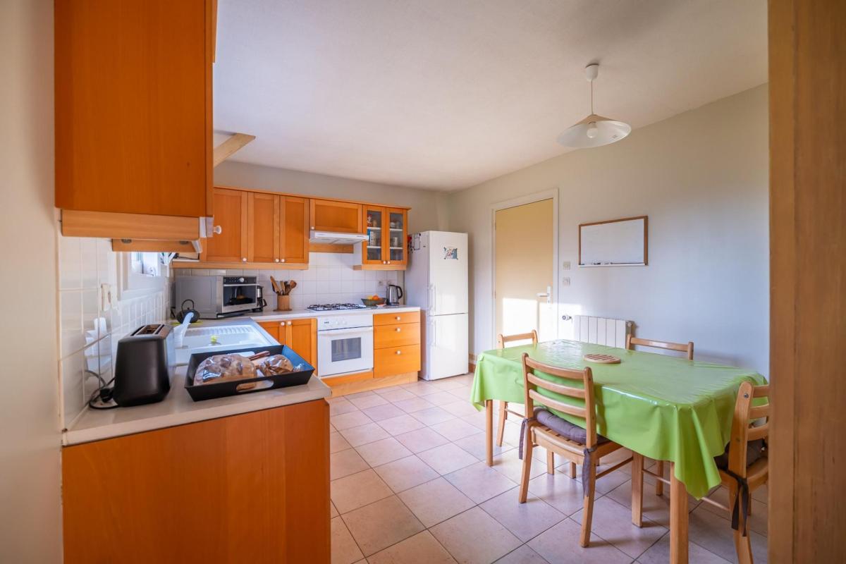 Maison familiale dans un environnement apaisant - Photo 4