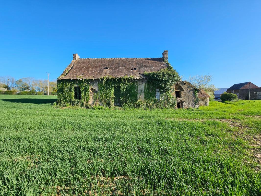 Maison à restaurer à la campagne - Photo 2