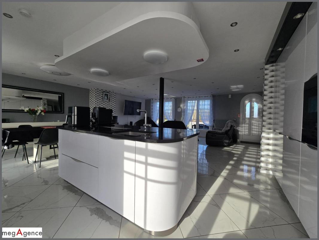 Maison 237 m² , 8 pièces avec logement indépendant – Terrain 3 000 m² - Photo 5