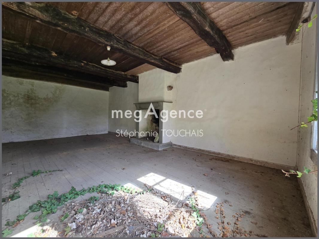 Longère à rénover sur 600 m² de terrain - Photo 5