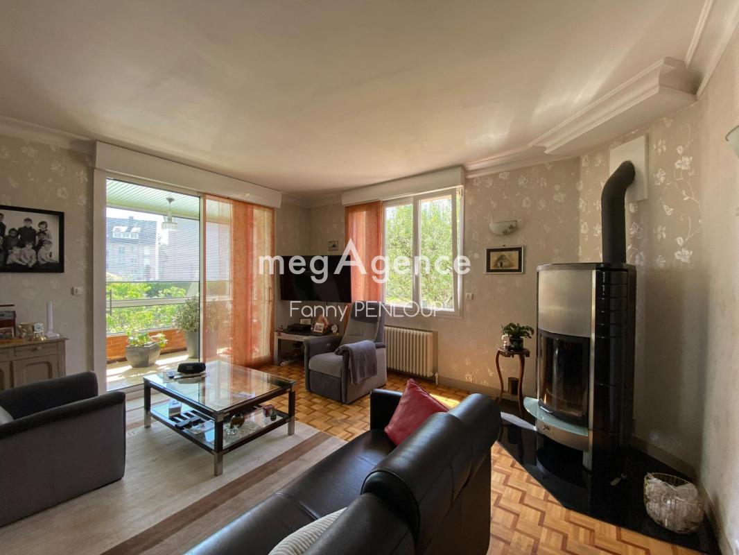 AVRANCHES : Maison 139 m² avec 5 chambres - jardin et garage - Photo 2