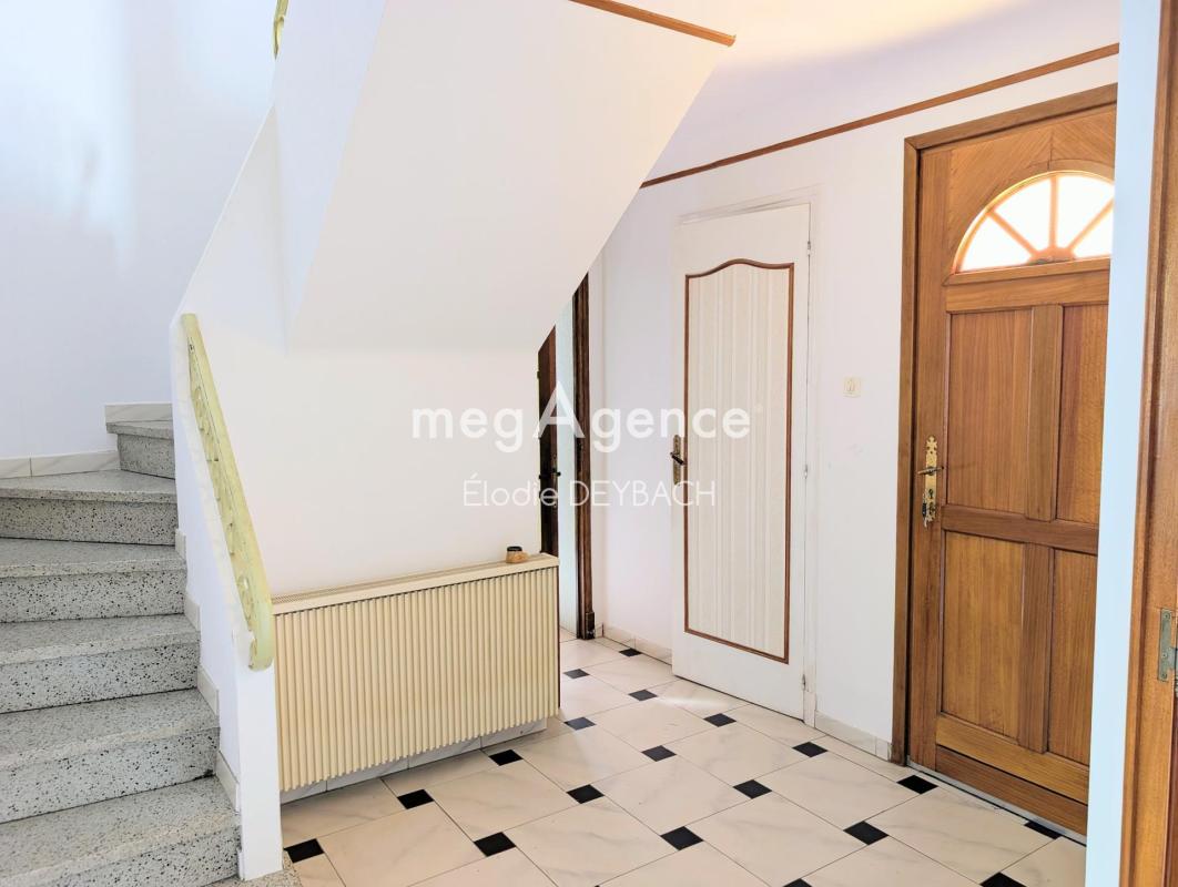 Maison quatre chambres et terrain clos - Photo 2