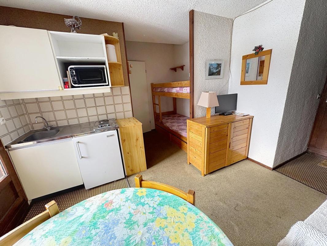 Studio avec une chambre fermée - Photo 5