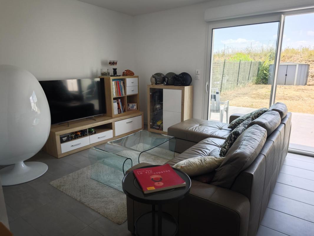 Merville ,appartement duplex contemporain avec jardinet dans une grange rénové - Photo 3