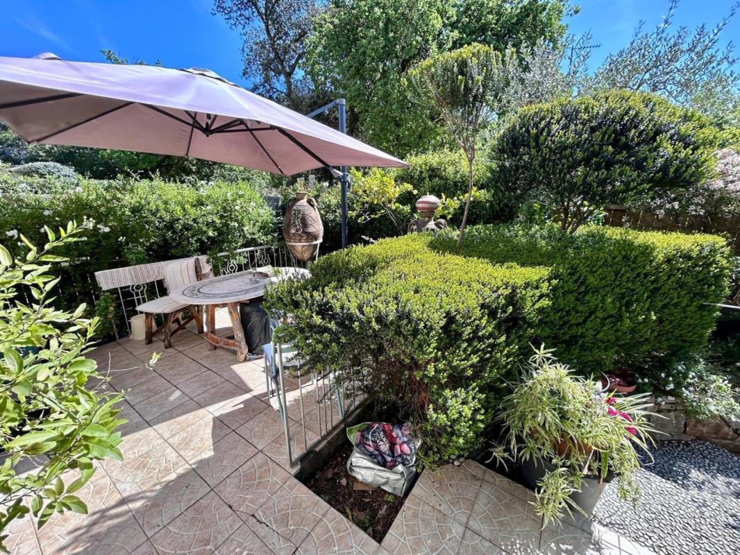 A VENDRE : MAISON T6 110m² - GRIMAUD - Photo 2