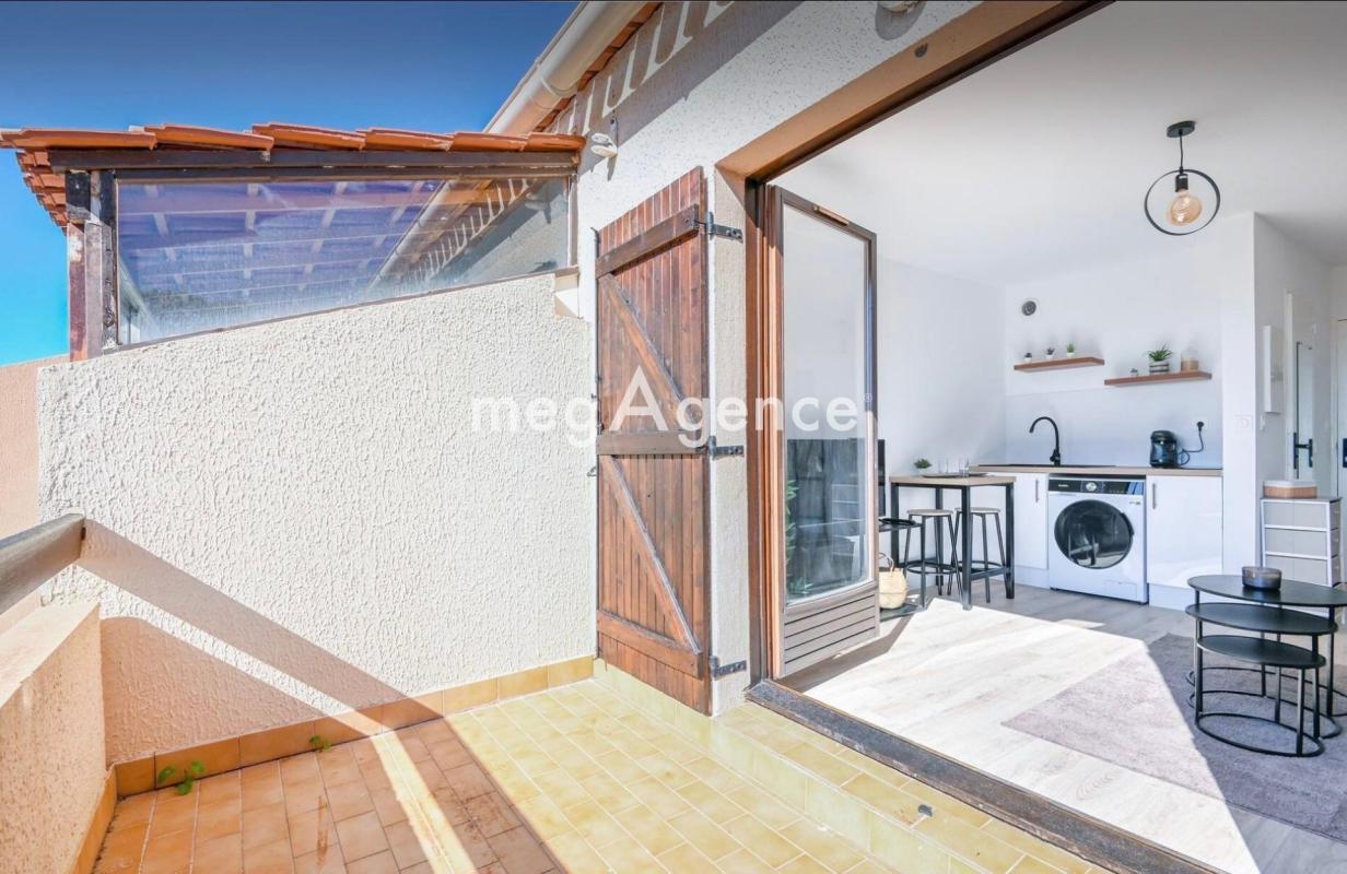 SANARY-SUR-MER –STUDIO MEUBLÉ AVEC TERRASSE & PISCINE - Photo 5