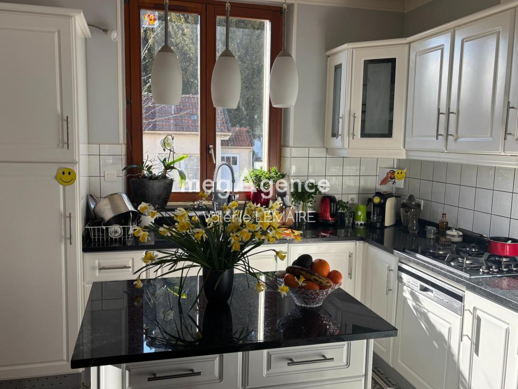 TRES JOLIE MAISON MEULIERE AUTHENTIQUE DE 200M² - Photo 3