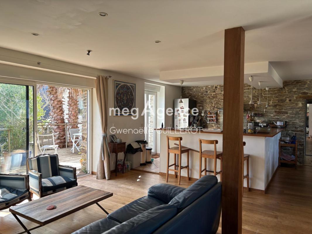 Belle Maison familiale proche du bourg - Photo 2