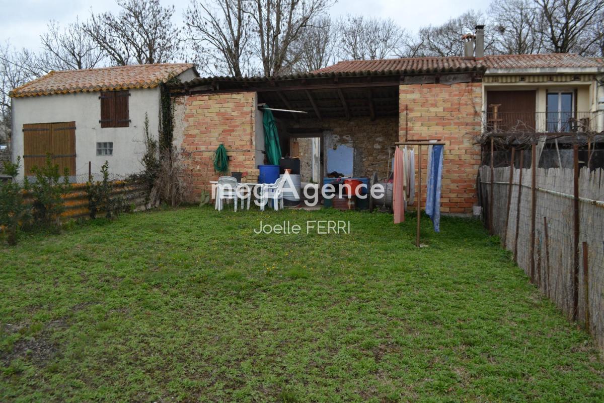MAISON DE VILLAGE SUR ST DENIS AVEC JARDIN - Photo 5