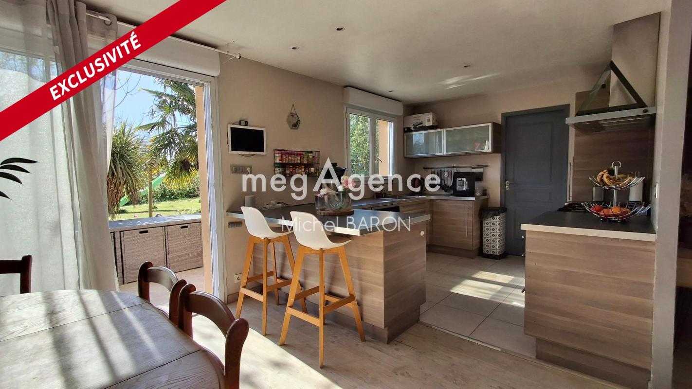 Maison à vendre, 5 pièces, 98 m², Simple