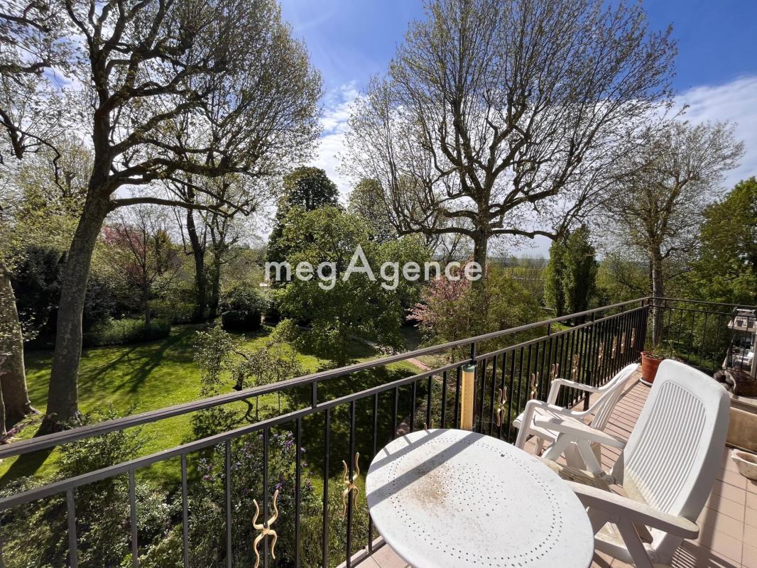 Appartement d’Exception 204 m² – Résidence Privée Sécurisée – Balcon, Parkings, Cave – Saint-Nom-La-Bretèche - Photo 2
