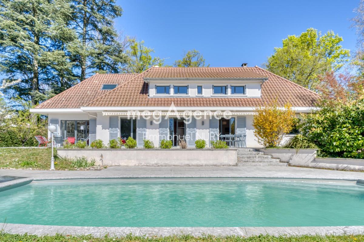 Maison à vendre, 7 pièces, 230 m², Charbonnieres Les Bains