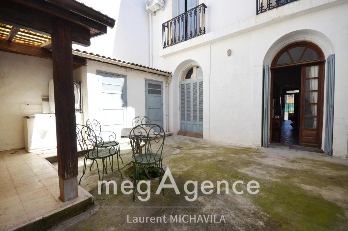 Maison à vendre, 14 pièces, 247 m², Villeneuve Les Beziers