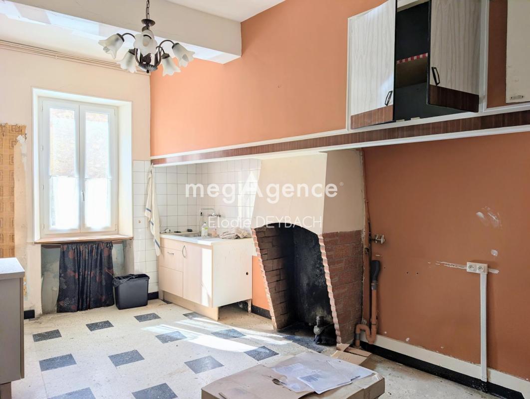 Vaste maison de village avec cour et remise - Photo 3