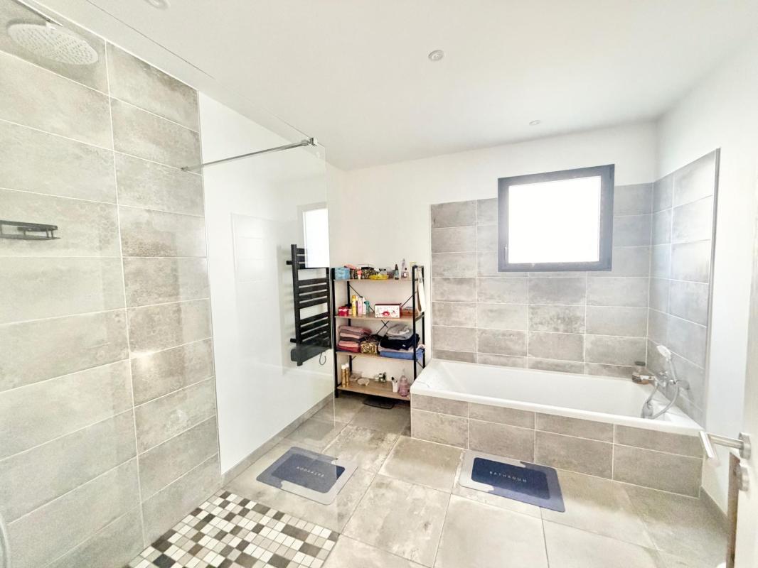 Maison récente plain-pied 81 m² – 2 chambres – Terrain 435 m² – Beaucé - Photo 5