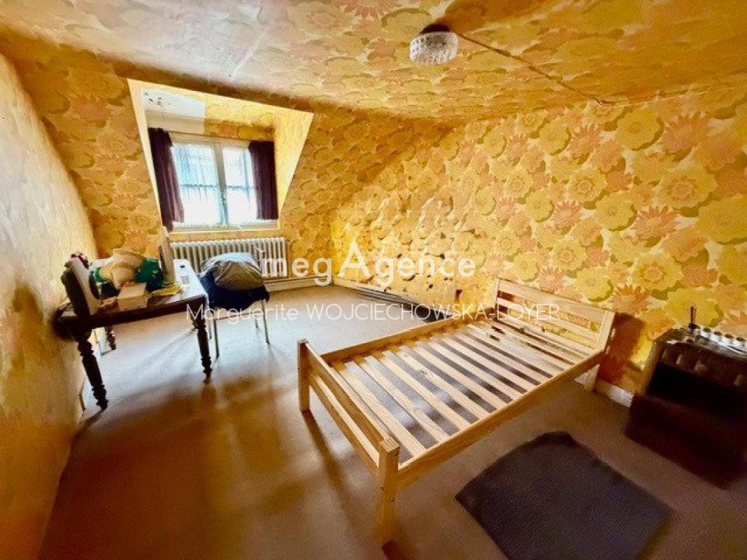 Ensemble immobilier à rénover de 135 m2 à rénover + terrain non attenant de 288 m2 - Photo 2