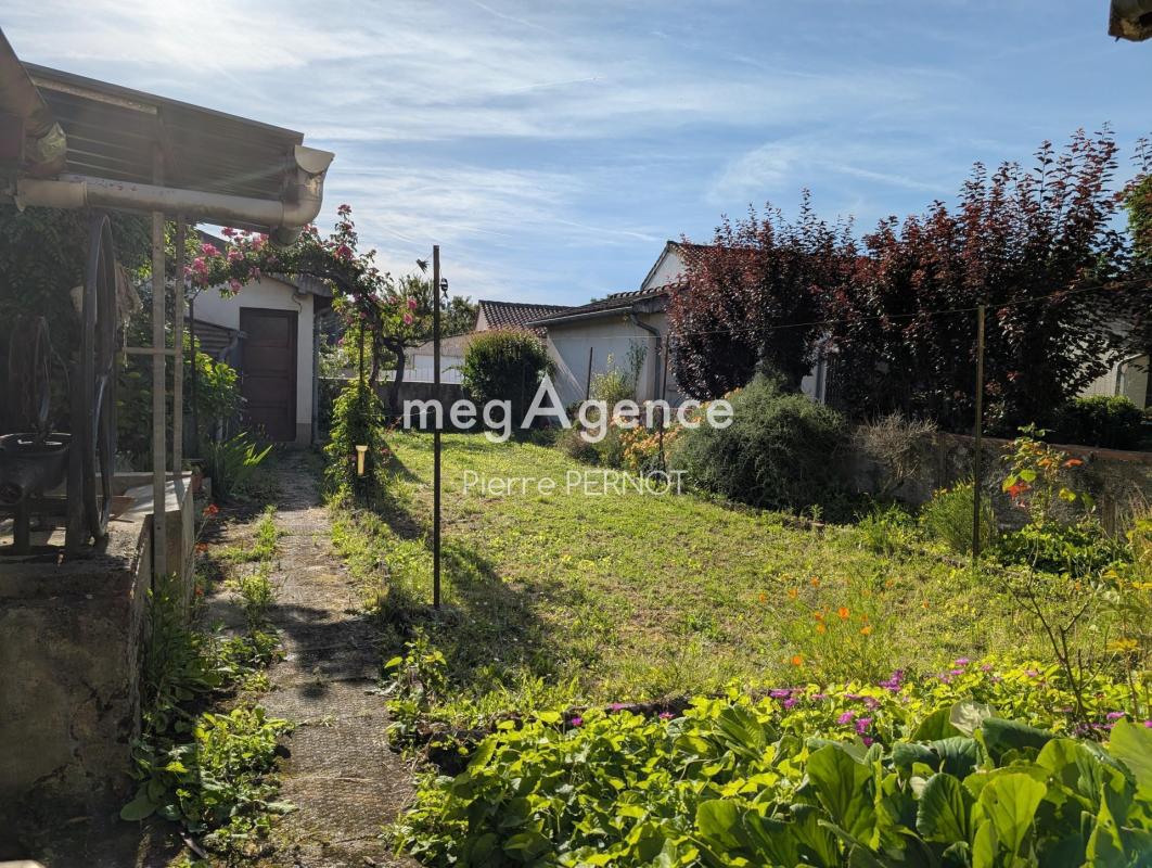 Grande maison de ville à rénover avec garage et jardin - Photo 4