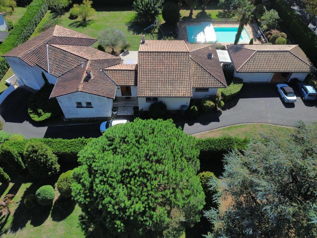 Villa 6 pièces – 227 m² habitables – Terrain de 2 500 m² – Mazamet - Photo 3