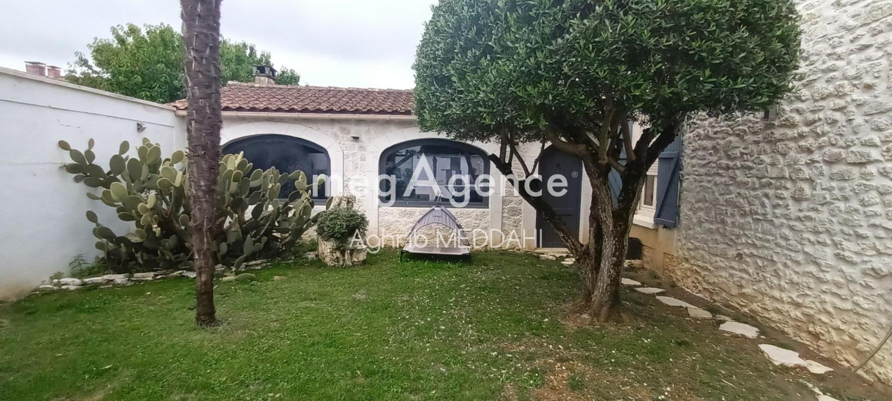 Maison Atypique Charentaise de 201m² au port de RIBEROU à Saujon - Photo 2