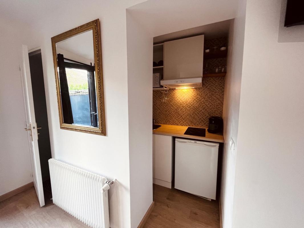 Pépite Investisseur : Studio avec Terrasse Privative à 3 min du Vieux-Marché - Photo 5