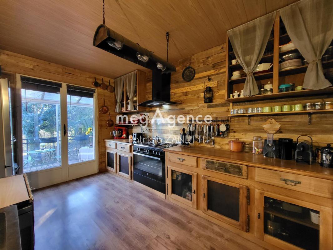 Maison, 1 chambre, garage, véranda 846 m² de jardin clos et arboré - Photo 2