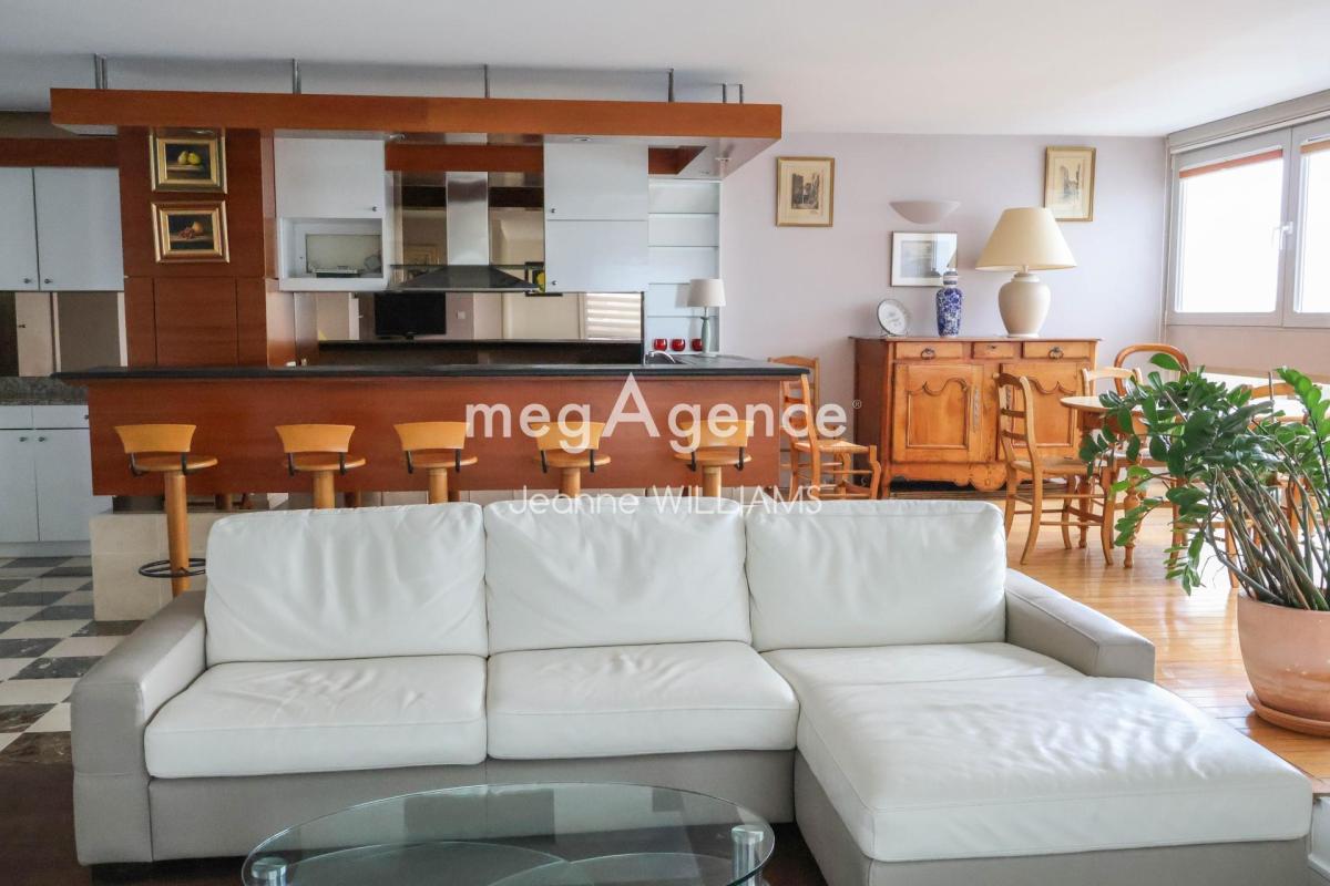 Appartement meublé – Vue panoramique exceptionnelle sur Paris – 81 m² - Photo 4