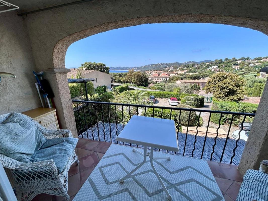 A VENDRE : Duplex t2 40m² Vue Mer - LES ISSAMBRES - 83380 - Photo 2