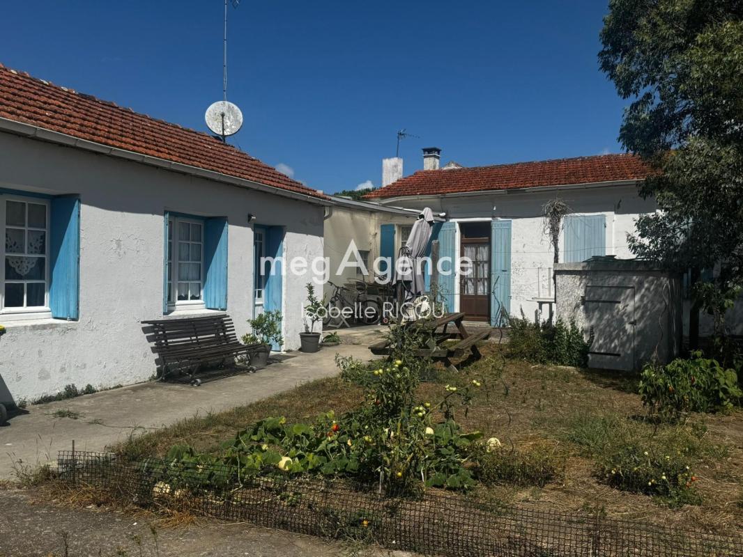 DOLUS D'OLERON, côte Ouest, maison charentaise env. 200m² sur 620m² - Photo 2