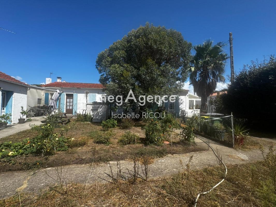 DOLUS D'OLERON, côte Ouest, maison charentaise env. 200m² sur 620m² - Photo 4