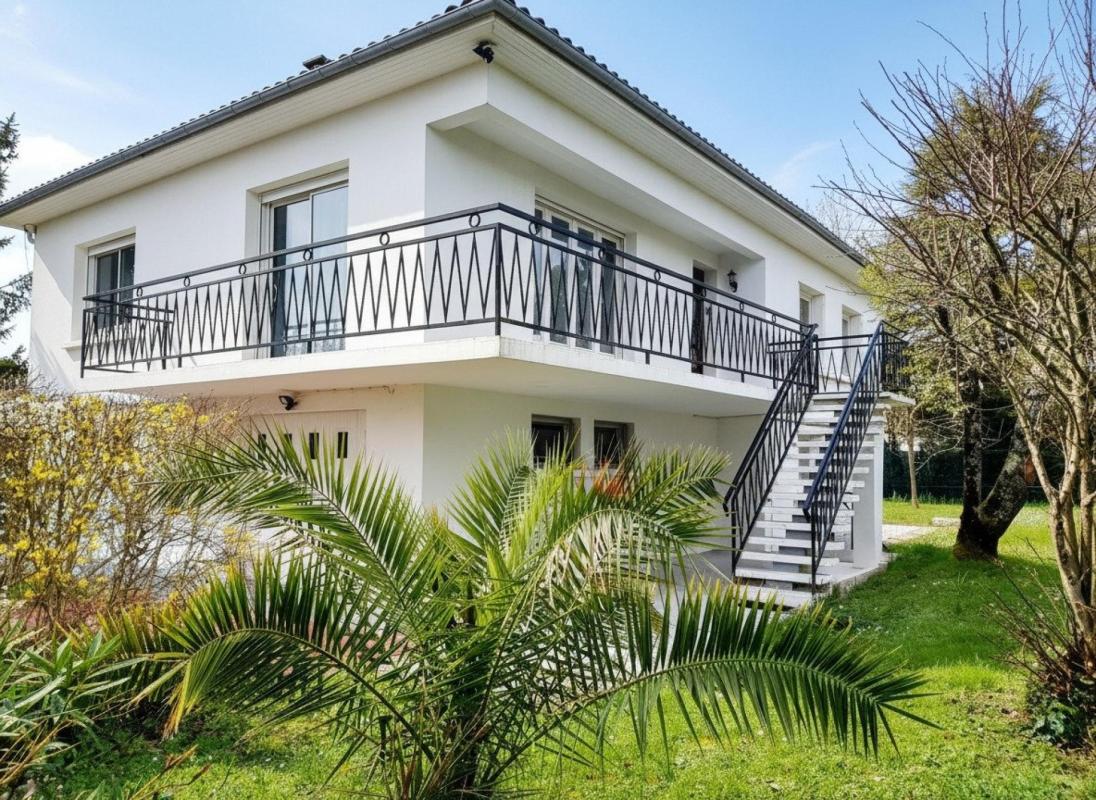 Maison à vendre, 7 pièces, 160 m², Jonzac 17500