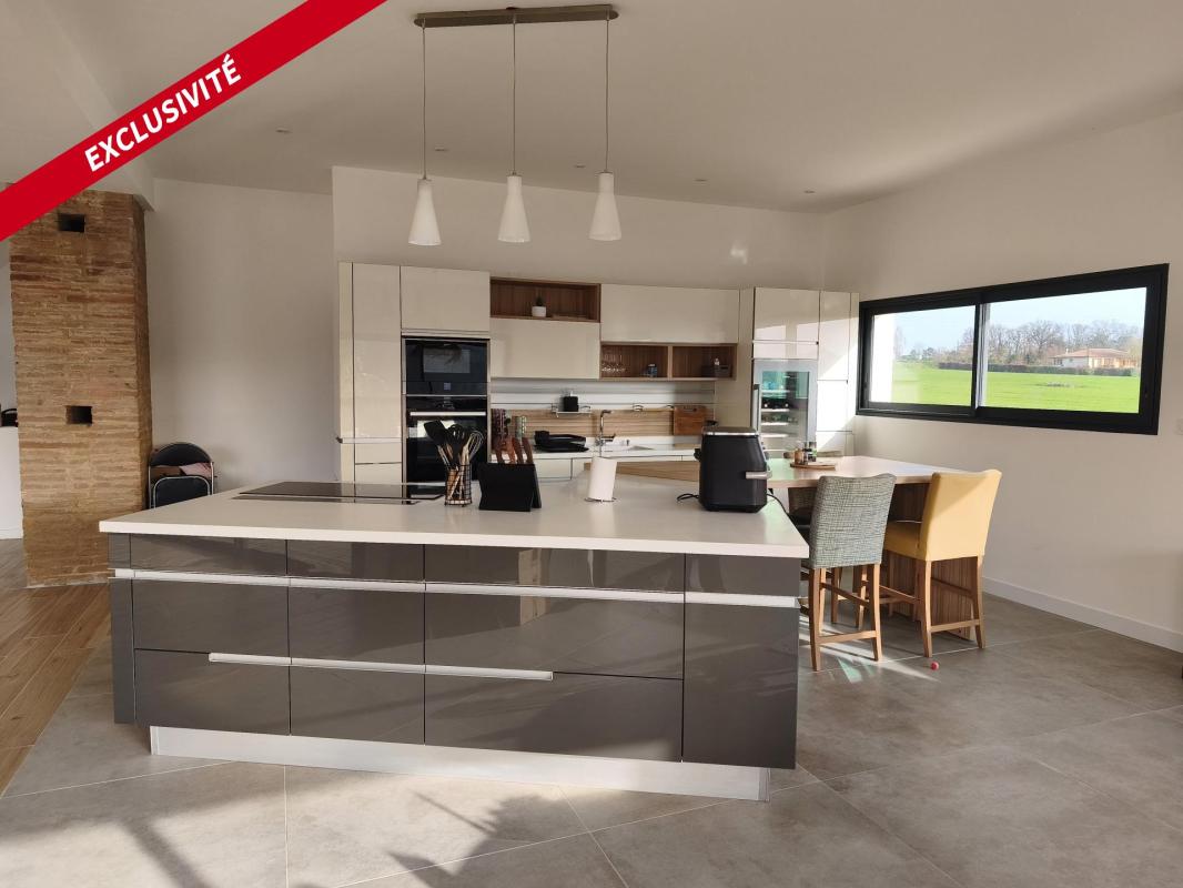 Proche Grenade , superbe maison T6 , avec cachet de l ' ancien, sur une parcelle de 2000m² avec piscine - Photo 4