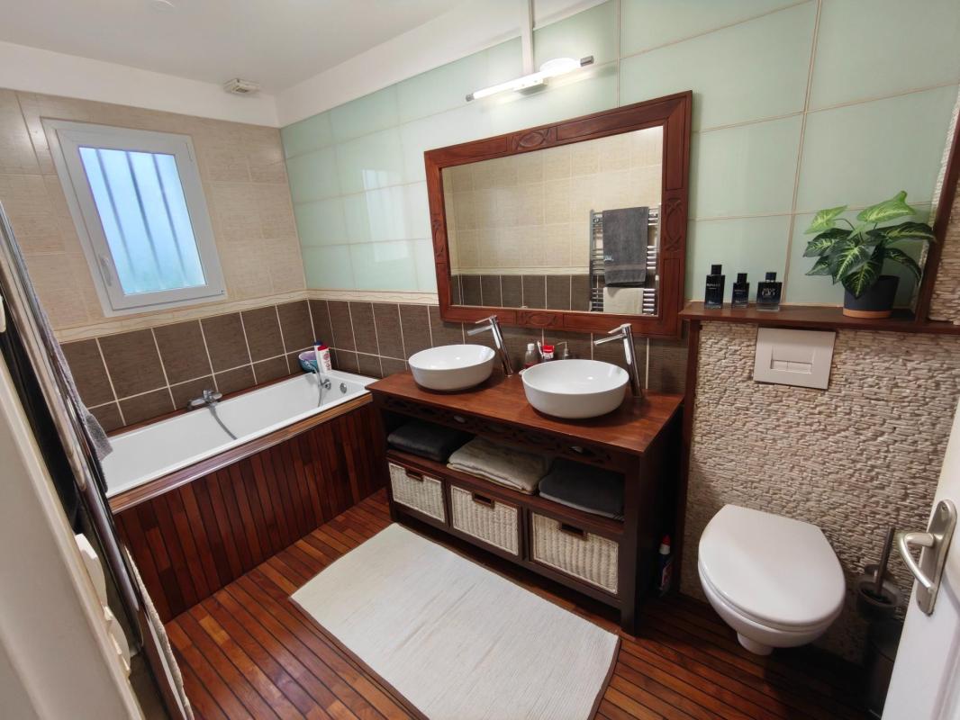 Maison plein pied 4 chambres - Photo 5