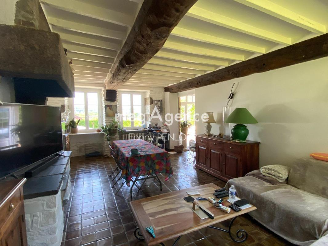 MAISON DE CARACTERE DE 156 M² - 4 CHAMBRES AVEC GITE SUR UN TERRAIN CLOS DE 7200 m² - Photo 4