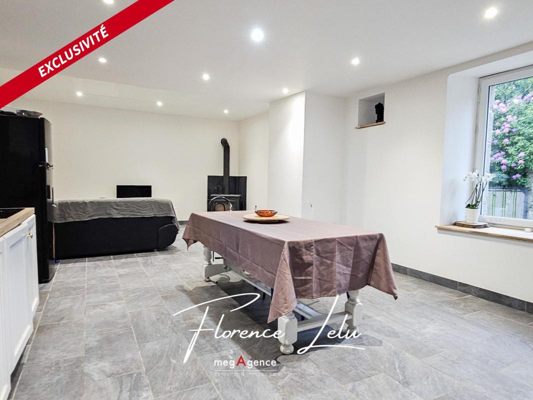 Maison en pierre rénovée - 80 m²- 2 chambres - Photo 2