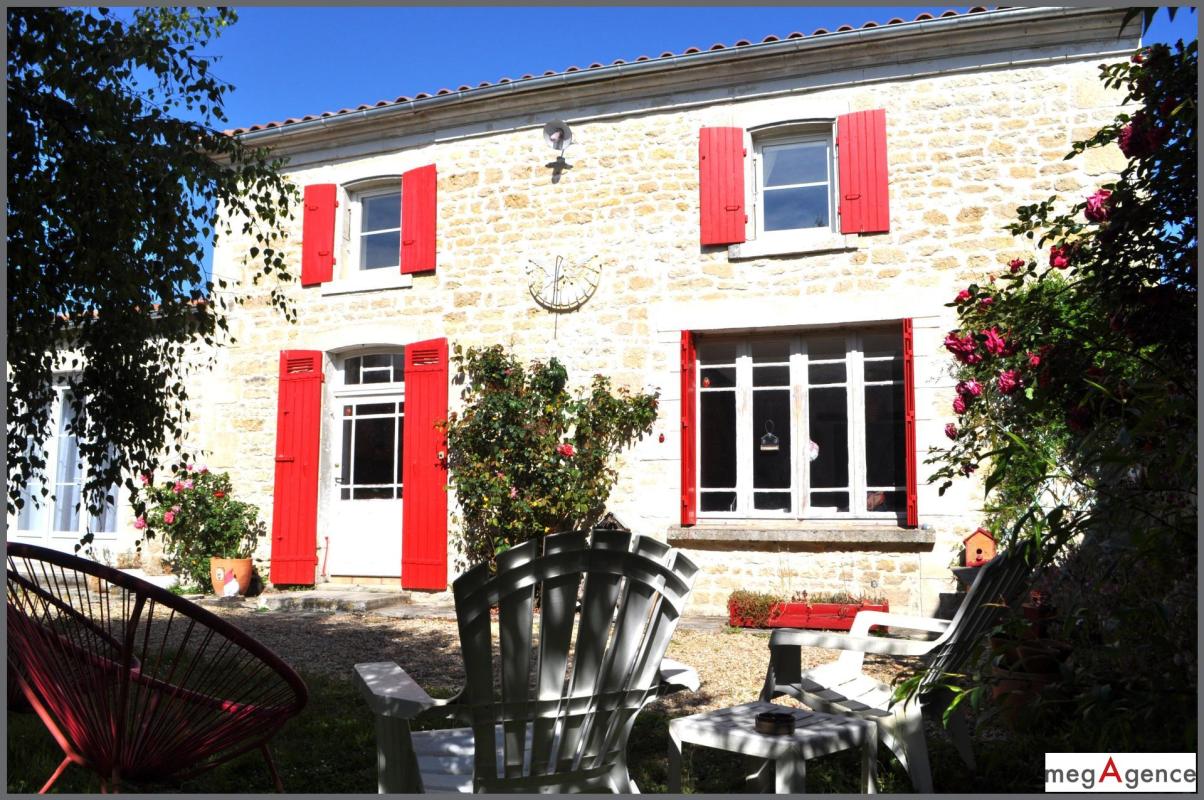 Maison à vendre, 6 pièces, 145 m², Saint Georges De Longuepierre