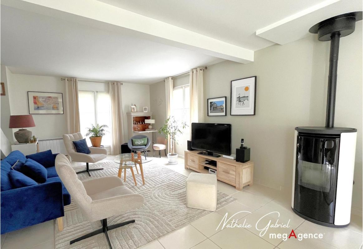 A 5 mn au sud d'Angers, maison de 5 chambres sur 720 m2 de terrain prête à vivre ! - Photo 2