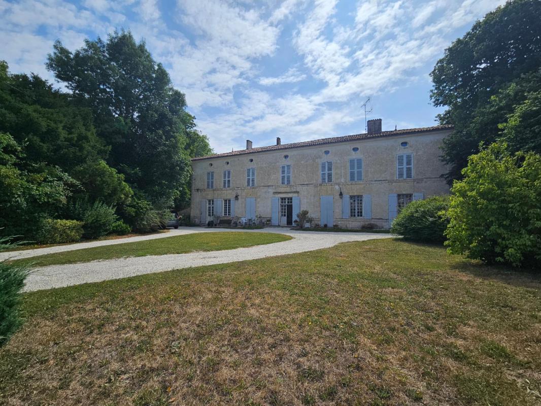 Maison à vendre, 10 pièces, 292 m², Surgeres