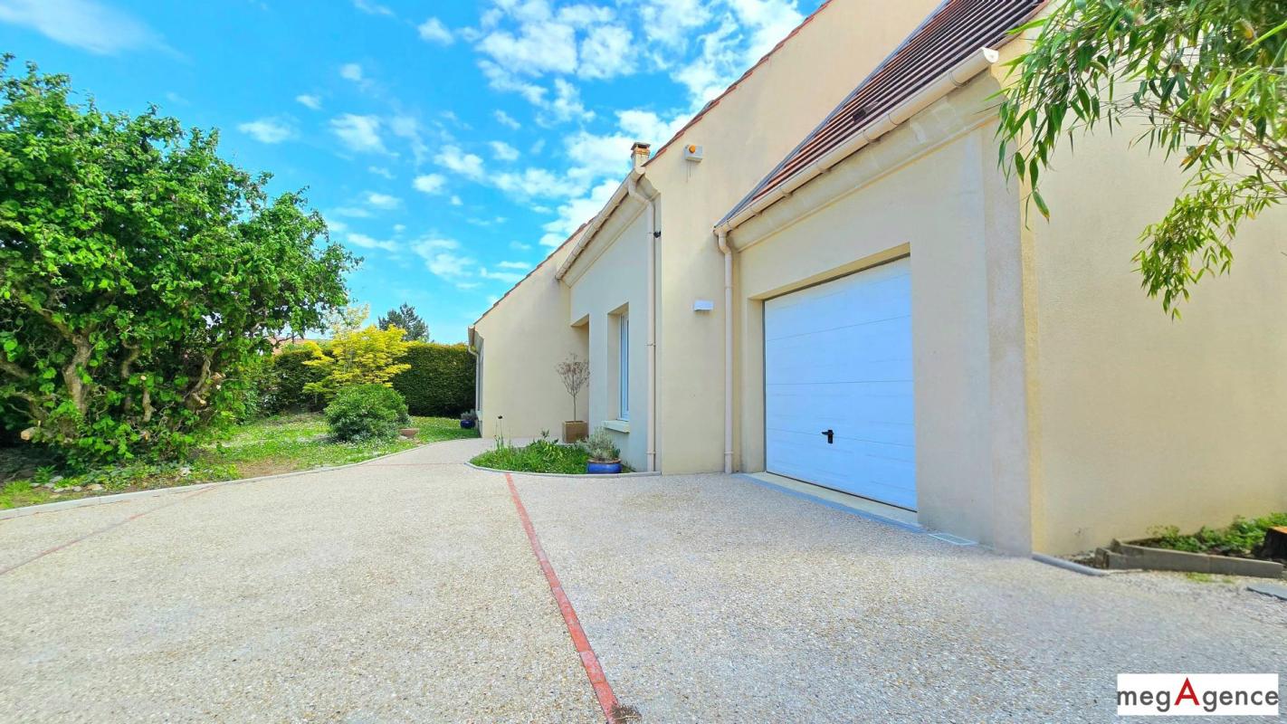 À VENDRE FREPILLON – PAVILLON FAMILIAL 8 PIÈCES - Photo 2