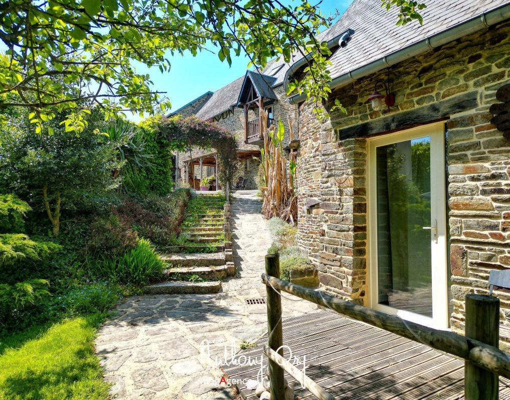 Maison en pierre 8 pièces - 217 m² - Photo 2