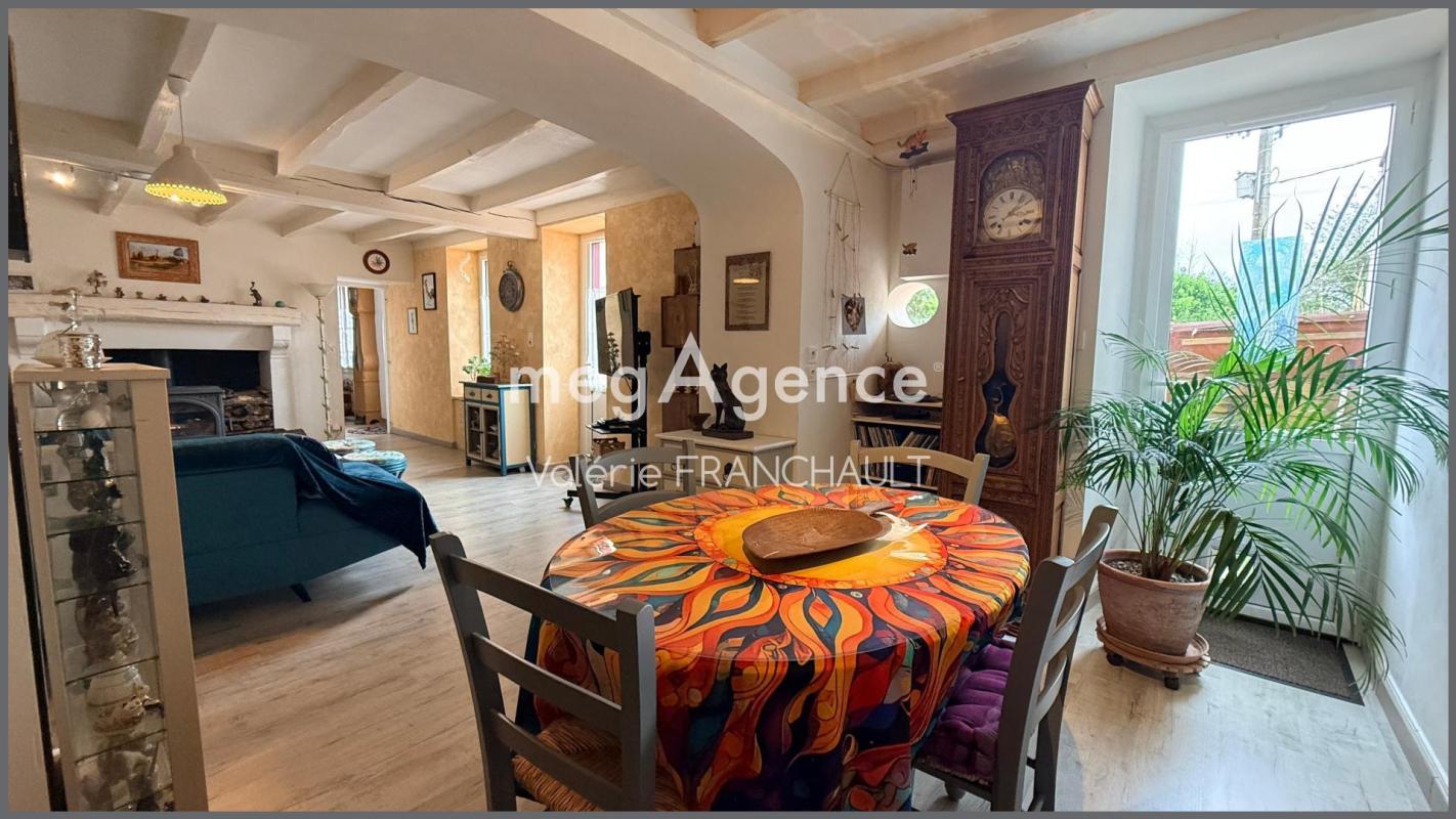Maison à vendre, 6 pièces, 215 m², Saint Laurent De La Salle